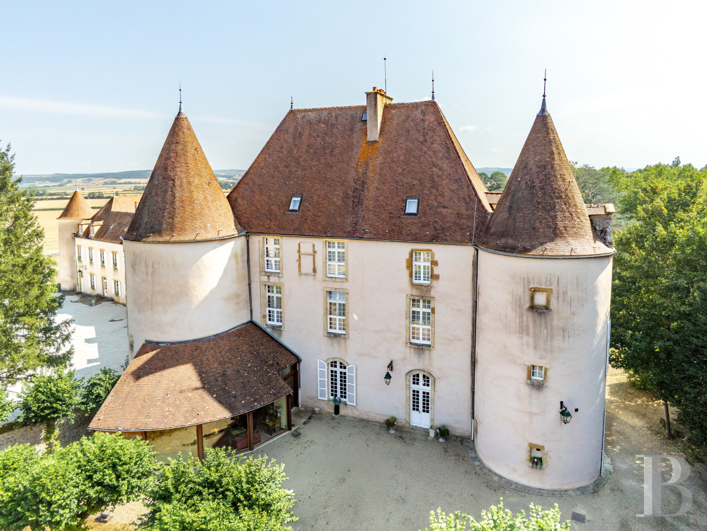 Dans l’Yonne, à équidistance de Paris, Lyon et Genève, une ancienne place forte médiévale et son parc aménagés pour accueillir calmes séjours et grands événements  - photo  n°10